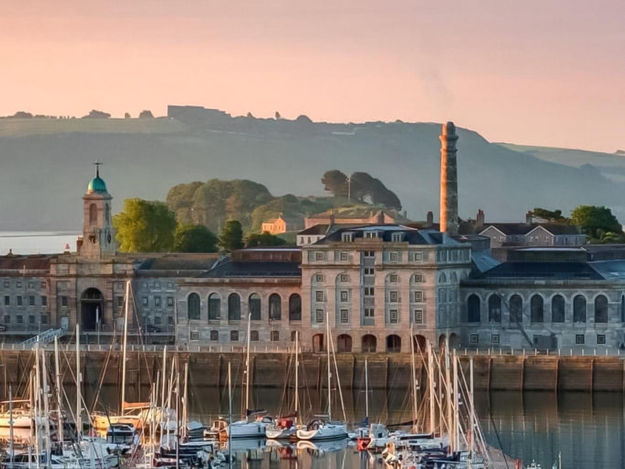The Sail Loft - Royal William Yard Apartment Millbrook Bagian luar foto