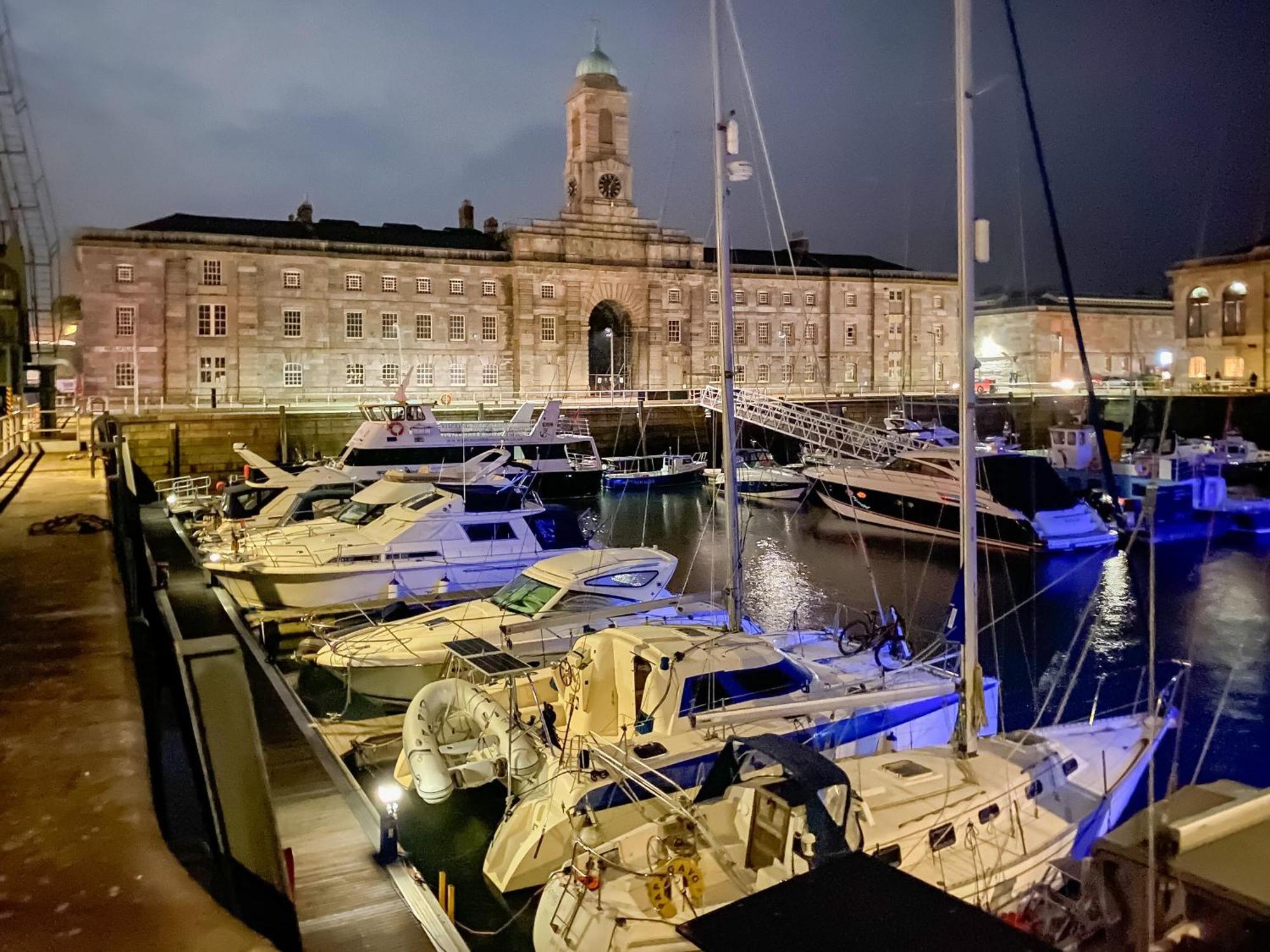 The Sail Loft - Royal William Yard Apartment Millbrook Bagian luar foto
